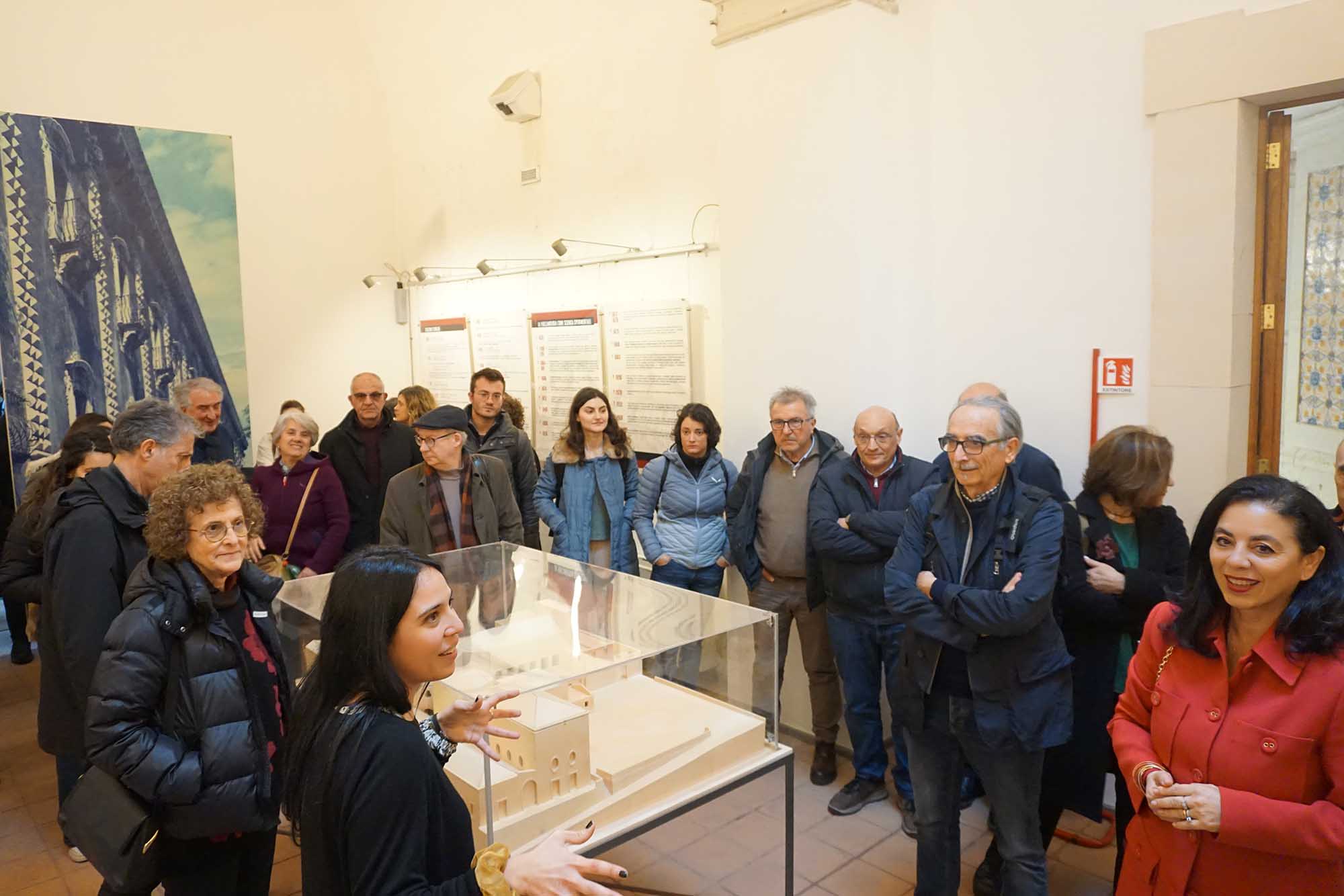 Visitatori alla mostra