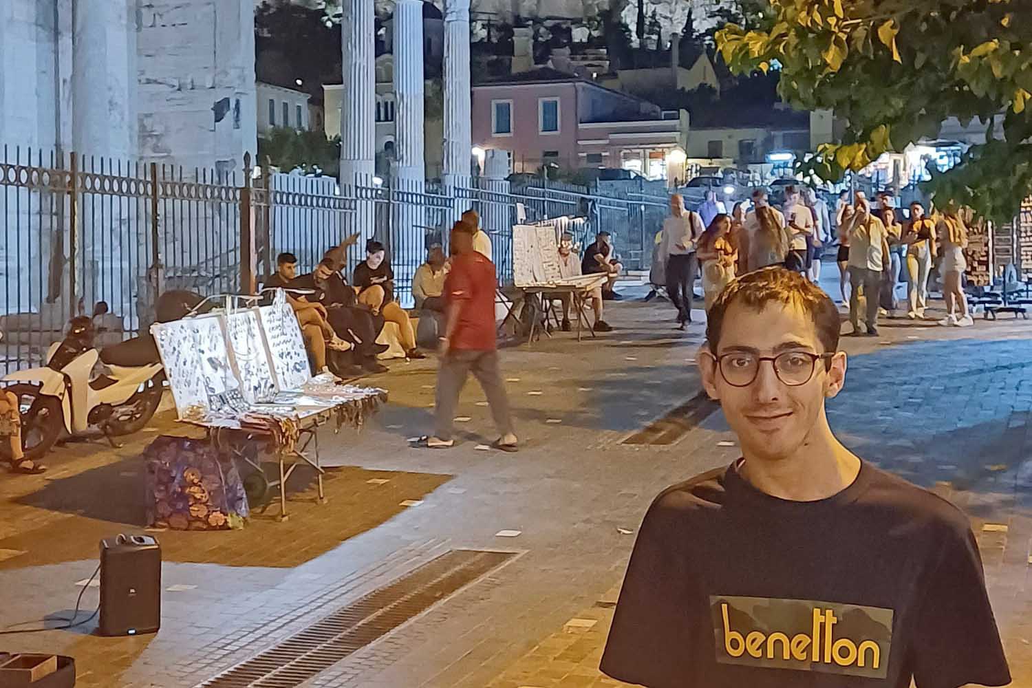 Giuseppe Grasso in un momento di relax in Grecia nell'ambito del programma Erasmus