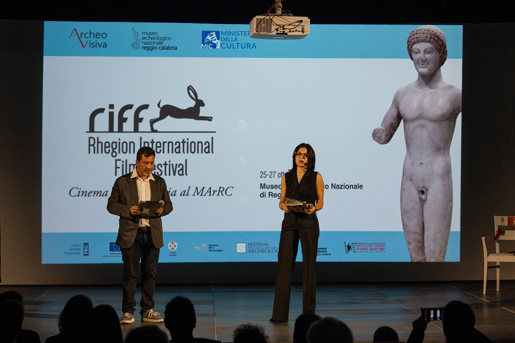 Cinema archeologico di Licodia Eubea, i direttori artistici Lorenzo Daniele e Alessandra Cilio