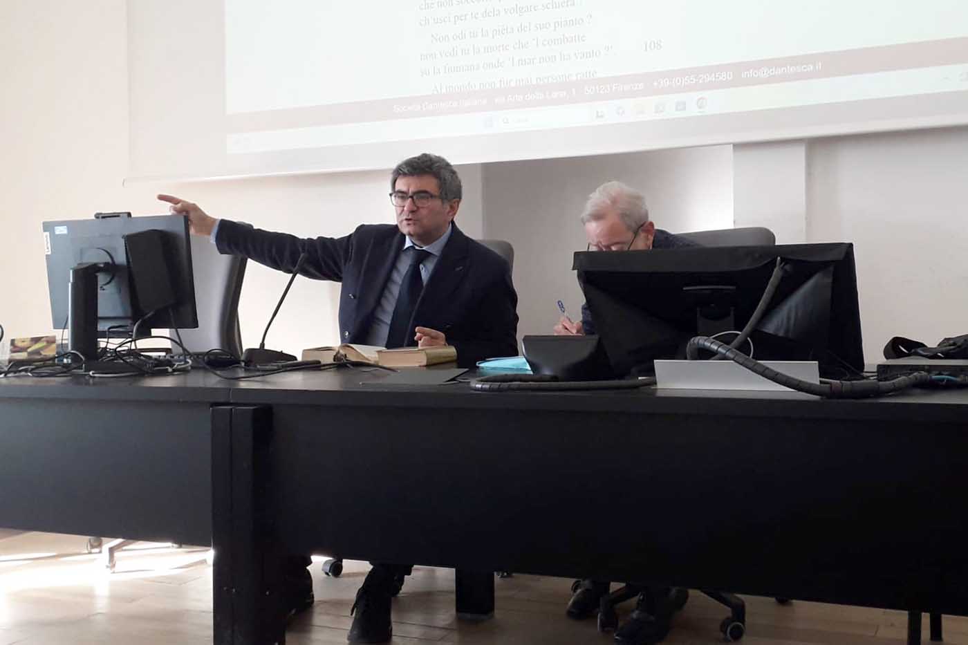 Un momento dell'intervento del prof. Marco Veglia