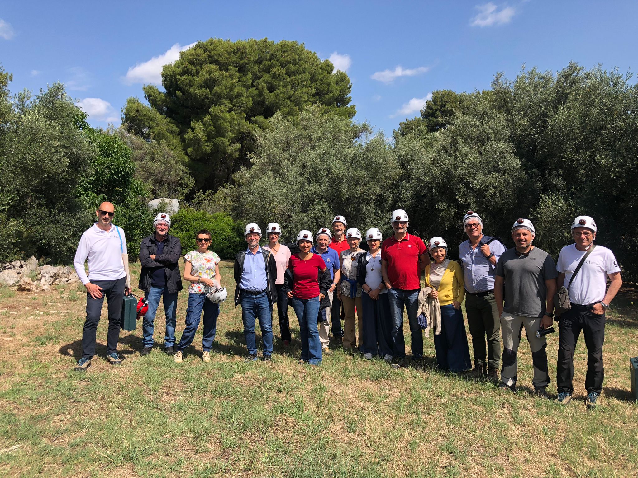 Grotta Monello, un momento della visita della delegazione Unict