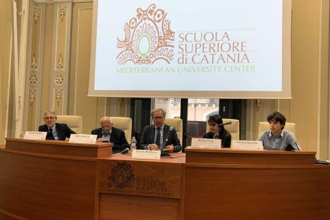 In foto da sinistra Orazio Licandro, Aldo Schiavone, Daniele Malfitana, Marina Paino, Luciano Mandolfo