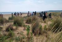 Discussione dei partecipanti sulle attività di ripristino delle dune di Capalonga, Bibione